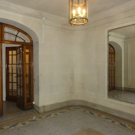 Authentic Tour Eiffel Apartment Paris